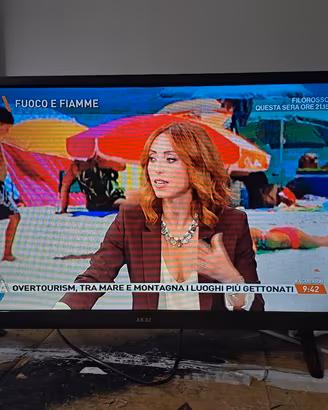 TELEVISIONE  AKAI 26" SMART