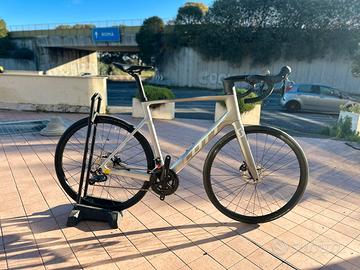 Scott Addict eRide EU 2021 Shimano 105