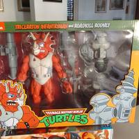 NECA tmn Turtles Triceraton Infantryman e Roadkill