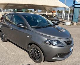 Lancia Ypsilon 1.0 FireFly 5 porte S&S Hybrid Plat