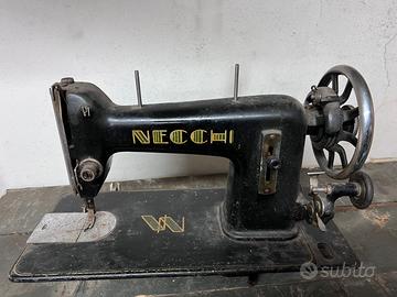 Macchina da cucire Necchi
