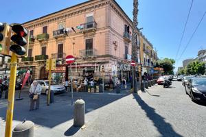 LOCALE COMMERCIALE ,SECONDIGLIANO .