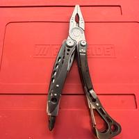 Leatherman skeletool cx