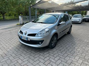 Renault Clio 5 Porte Clio 5p 1.5 dci AUTOMATICO OK