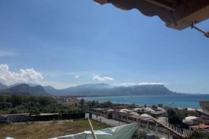 Isola delle femmine vista mare