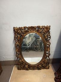 Specchio antico in legno dorato stile barocco