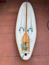 Canoa rigida da mare