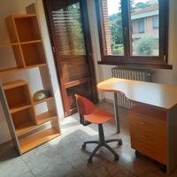 Scrivania, Scaffale, Sedia e Cassettiera