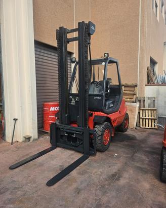 Carrello elevatore diesel marca Linde portata 4000
