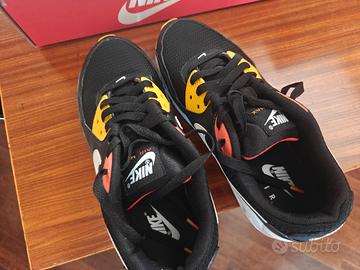 Nike Air Max 90 "Raygun" taglia 40.5
