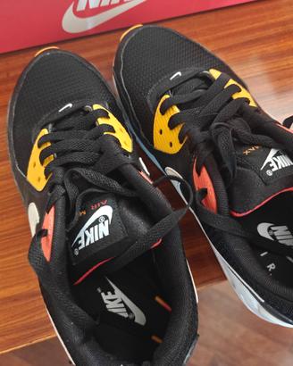 Nike Air Max 90 "Raygun" taglia 40.5
