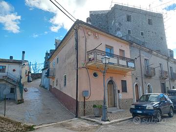 Casa indipendente ammobiliata