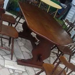 Tavolo in legno massello