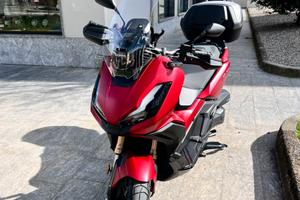 Honda ADV 350 in garanzia 2029