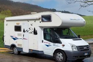 Camper Mansardato mt 5.90 anno 2007