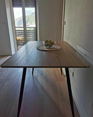 Tavolo in legno espandibile (Holztisch) + 4 sedie