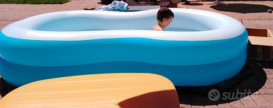 Piscina e copripiscina