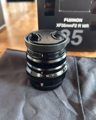 Fujifilm XF 35mm F2 R WR Black