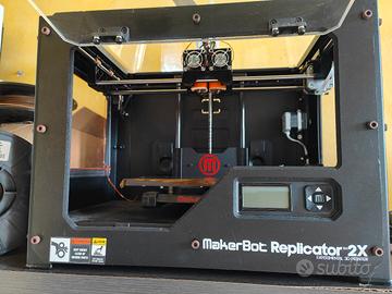 Stampante 3D MakerBot Replicator 2x