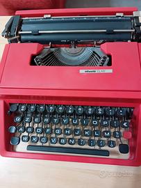 macchina da scriverei  olivetti  CLAS'  ANNI 70 