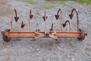 Estirpatore a 9 ancore