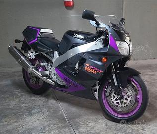 Yamaha yzf 750r iscritta asi