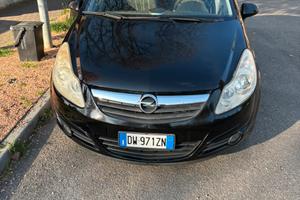 Opel Corsa 1.2 benzina/gpl