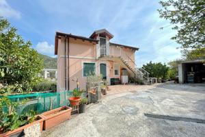 CASA SEMINDIPENDENTE A SANREMO