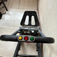 Carrello sali scale con cingolo elettrico