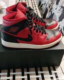 Air Jordan 1 MID 
