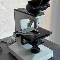 Microscopio biologico professionale LEITZ