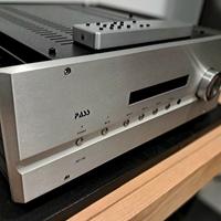 Amplificatore integrato Pass Labs INT-150