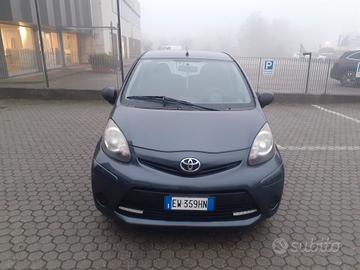Toyota Aygo 1.0 12V VVT-i 5 porte Cool Soda Connec