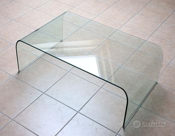 Tavolino di design in cristallo