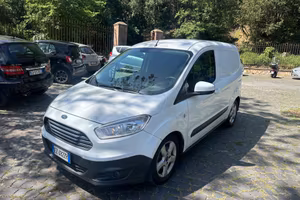 Ford Transit Courier 1.5 Diesel Euro 5b Full Opt 2