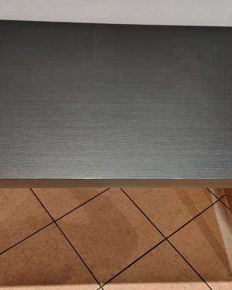 Scrivania nera