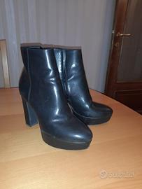 Stivaletto con tacco tg. 40