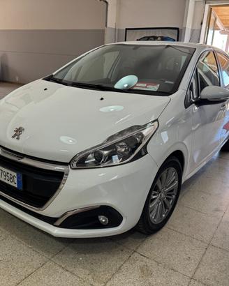 Peugeot 208 BlueHDi 1.5 dci 100 cv. Allure OK NEOP