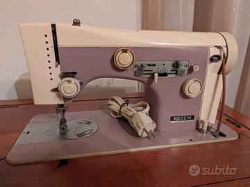 Macchina da cucire Vintage NECCHI