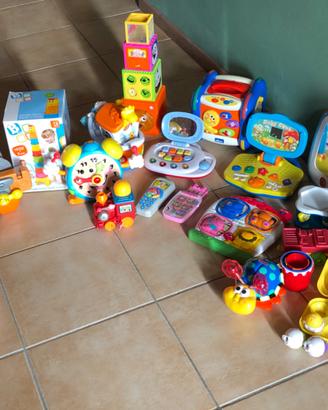 Giochi multiattività, computer, tablet, telefoni