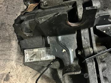 Cambio Per Caratrezzi Renault Master 2.3