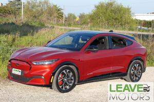 Ford Mustang Mach-E AWD 351 CV (M1483)