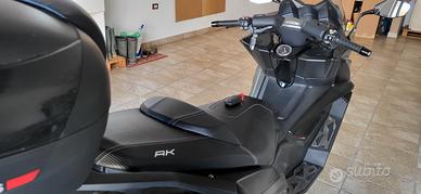 scooter kymco ak 550