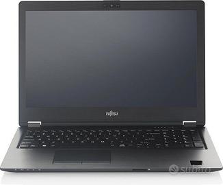 Fujitsu U757 - I3-7100U 16GB 256Gb 15.5" Grado A