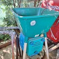 Molino elettrico NOVITAL BRAVO 4