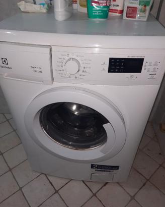 Lavatrice Electrolux LVB RWF