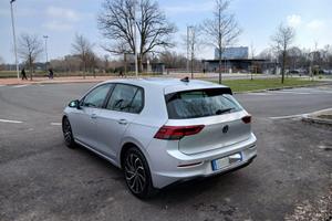 Golf 8  /2.0/TDI 115 CV