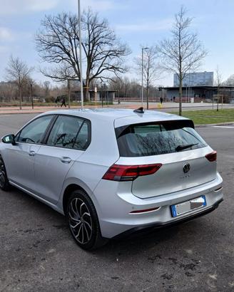 Golf 8  /2.0/TDI 115 CV