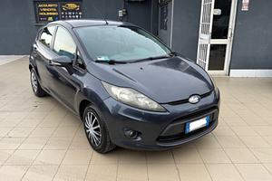 Ford Fiesta 1.4 TDCi 68CV 5 porte Titanium