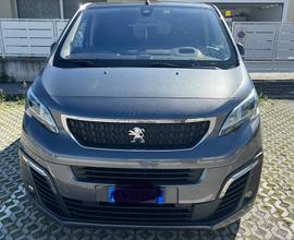 Peugeot Traveller